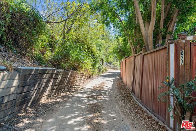 877 Montecito Drive, Los Angeles, CA 90031