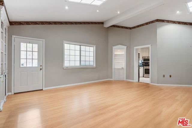 877 Montecito Drive, Los Angeles, CA 90031
