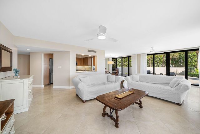 120 S Ocean Boulevard 1a, Delray Beach, FL 33483