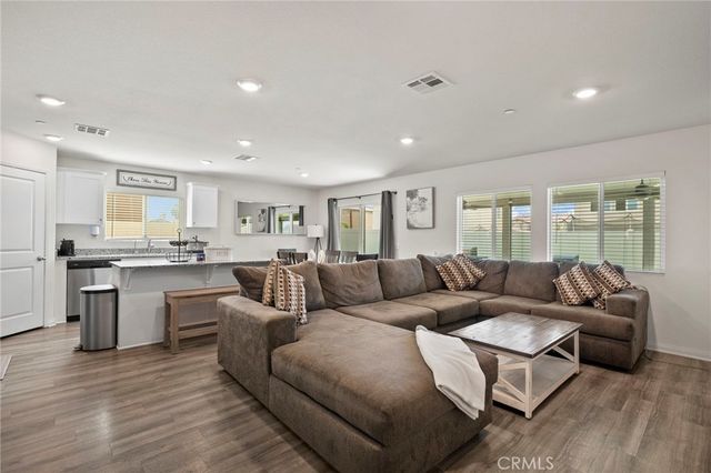 246 Scarlet Oak, San Jacinto, CA 92583