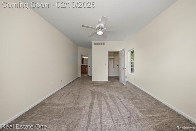 38282 Saratoga Circle, Farmington Hills, MI 48331