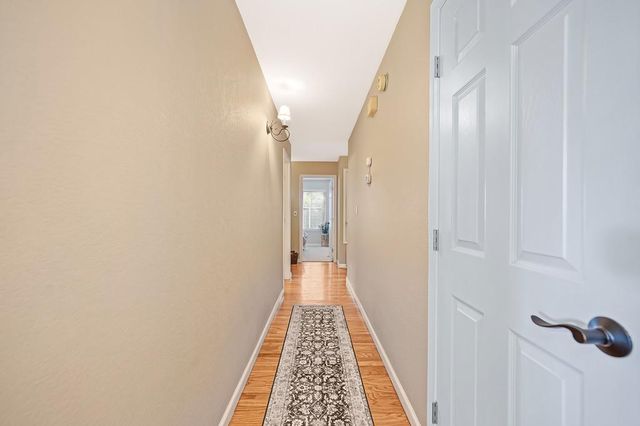 430 Flower Dr, Folsom, CA 95630