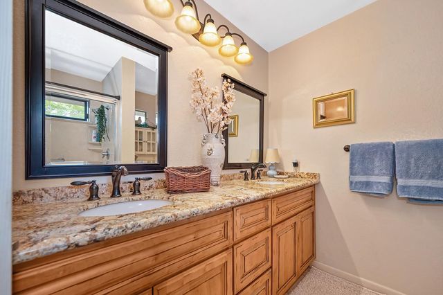 430 Flower Dr, Folsom, CA 95630