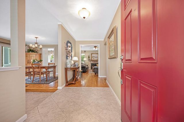 430 Flower Dr, Folsom, CA 95630