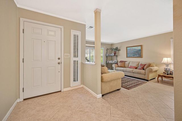 430 Flower Dr, Folsom, CA 95630