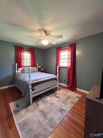 468 Becky Allen Circle, Rainbow City, AL 35906