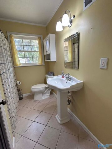 468 Becky Allen Circle, Rainbow City, AL 35906