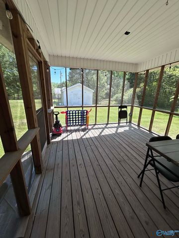 468 Becky Allen Circle, Rainbow City, AL 35906