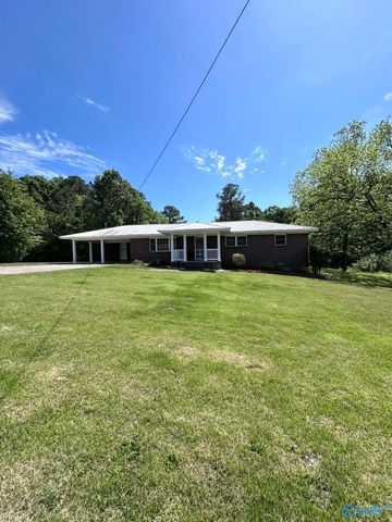 468 Becky Allen Circle, Rainbow City, AL 35906