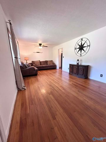 468 Becky Allen Circle, Rainbow City, AL 35906