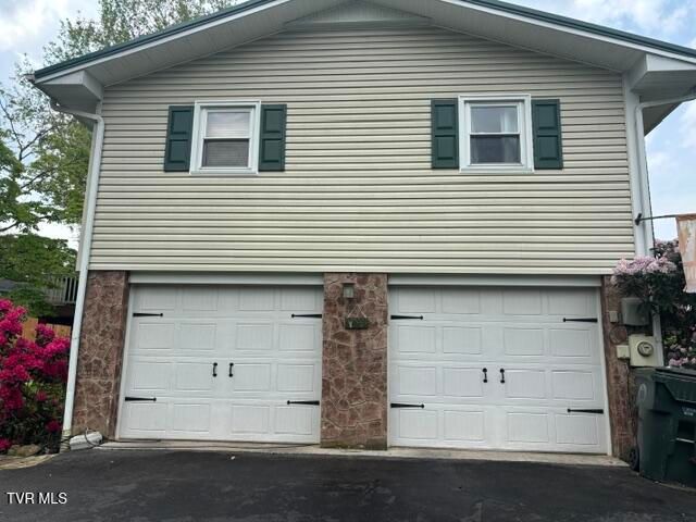 281 Canterbury Lane, Bristol, VA 24201