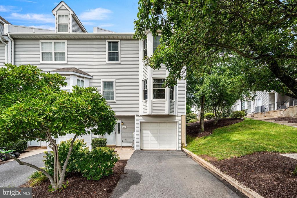 342 HUNTINGTON CT, WEST CHESTER, PA 19380 — exterior