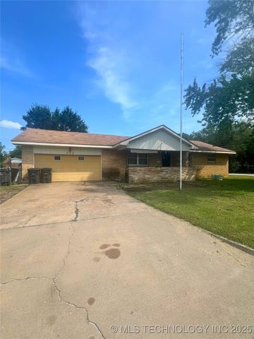 202 Bradley Place, Bartlesville, OK 74006