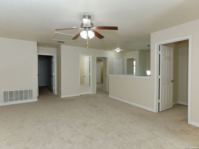 1202 Murray Winn, Windcrest, TX 78239