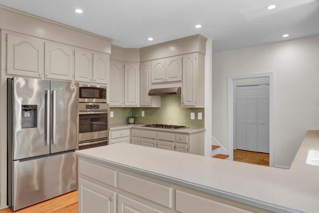 312 E Shepard Lane, Summerville, SC 29483