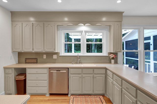 312 E Shepard Lane, Summerville, SC 29483