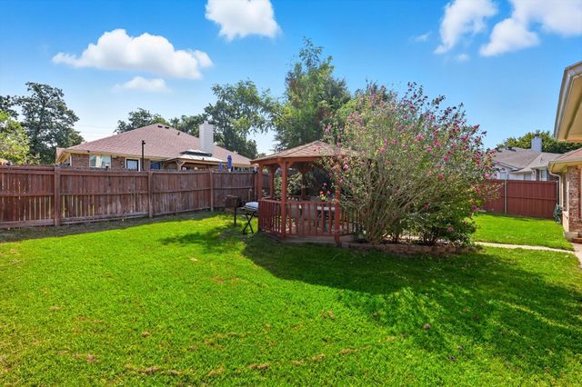 2610 Oxford Oaks Lane, Corinth, TX 76210