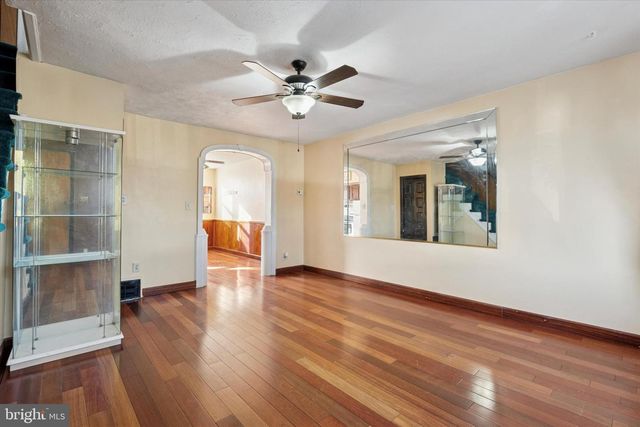 5450 ERDRICK ST, Philadelphia, PA 19124