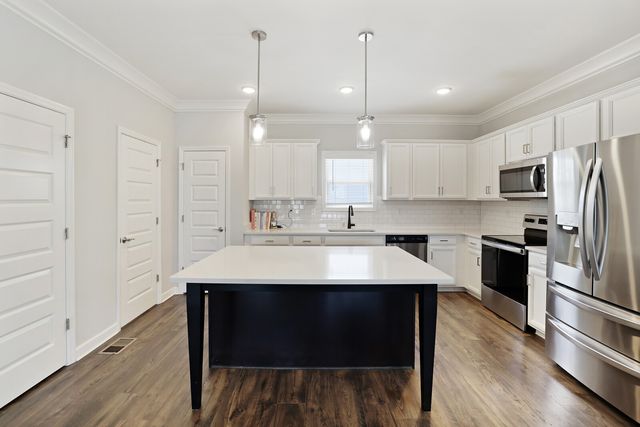 638 Parkvue Place Dr, Nashville, TN 37221