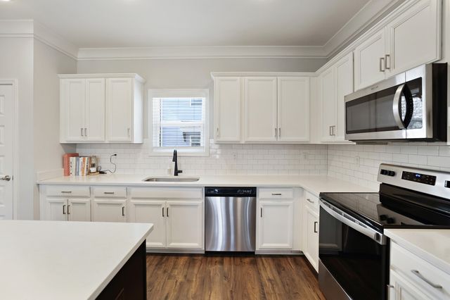 638 Parkvue Place Dr, Nashville, TN 37221