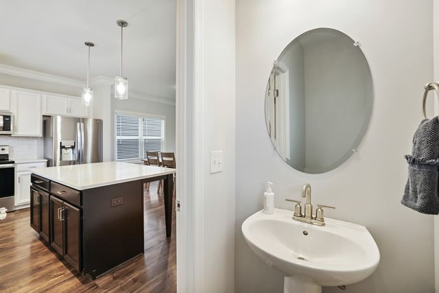 638 Parkvue Place Dr, Nashville, TN 37221