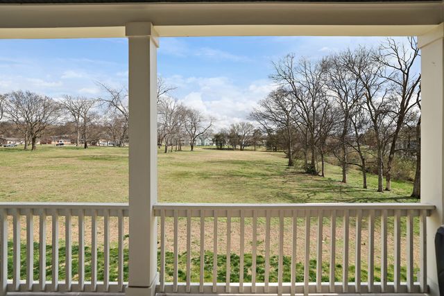 638 Parkvue Place Dr, Nashville, TN 37221