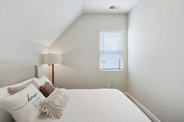 638 Parkvue Place Dr, Nashville, TN 37221