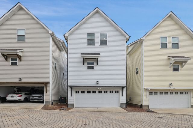 638 Parkvue Place Dr, Nashville, TN 37221