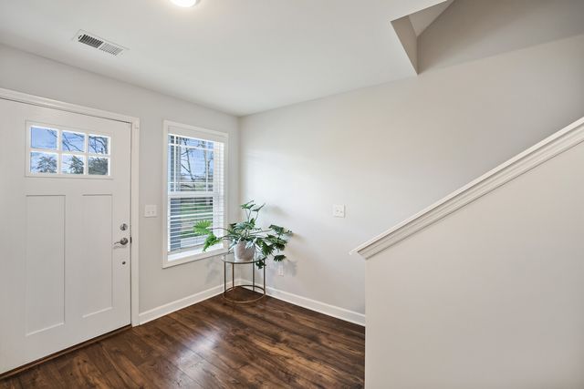 638 Parkvue Place Dr, Nashville, TN 37221