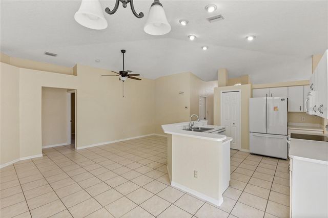 3915 FONSICA AVENUE, North Port, FL 34286