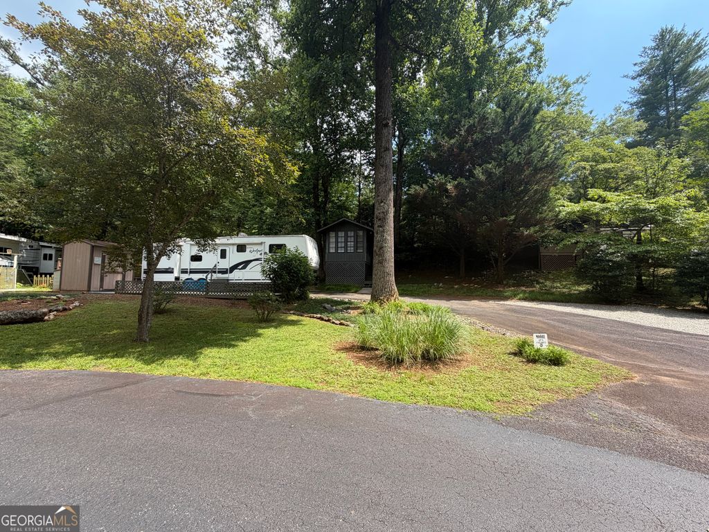 117 Hill Crest Court, Cleveland, GA 30528