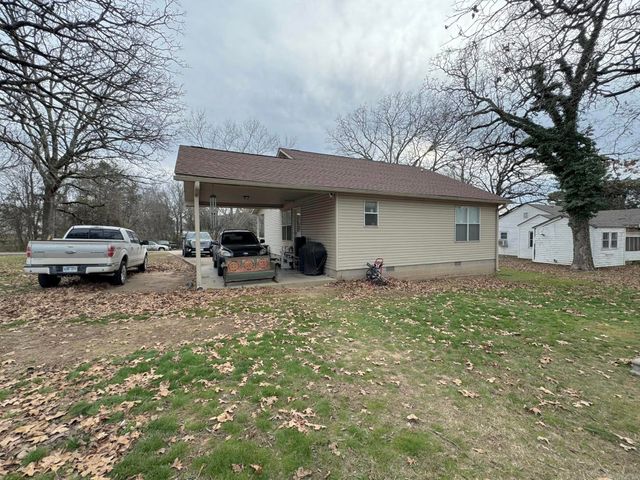 706 Parks Street, Mountain View, AR 72560