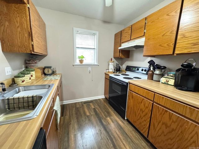 706 Parks Street, Mountain View, AR 72560