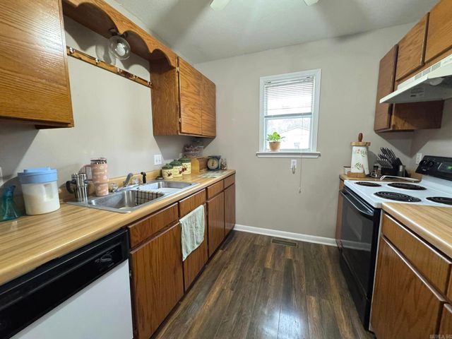 706 Parks Street, Mountain View, AR 72560