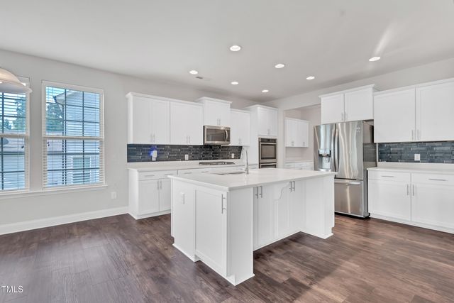917 Avalon Drive, Mebane, NC 27302