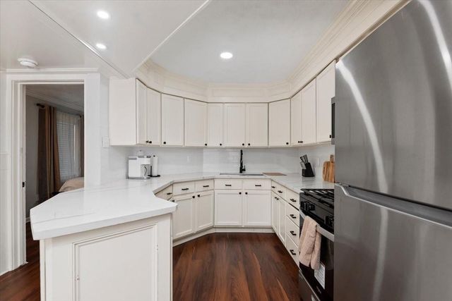 215 Caplin Street, Houston, TX 77022