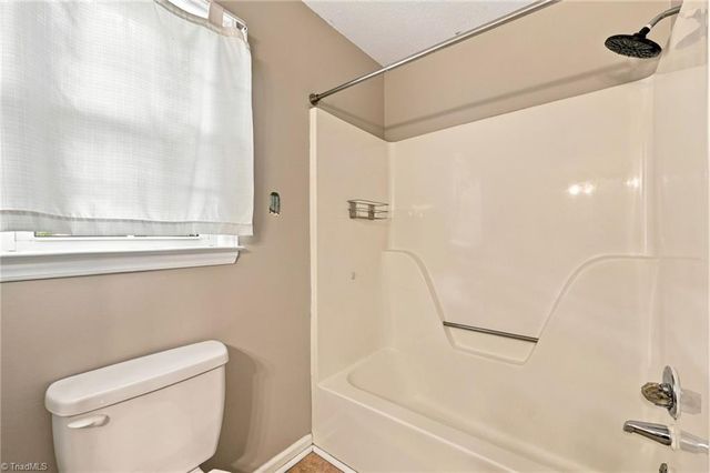 100 Edinborough Drive, Mebane, NC 27302