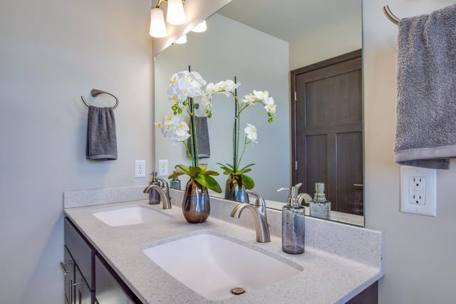 4302 Goldeneye Gateway Drive, Middleton, WI 53562