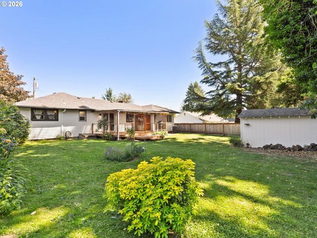 363 9TH St, Washougal, WA 98671