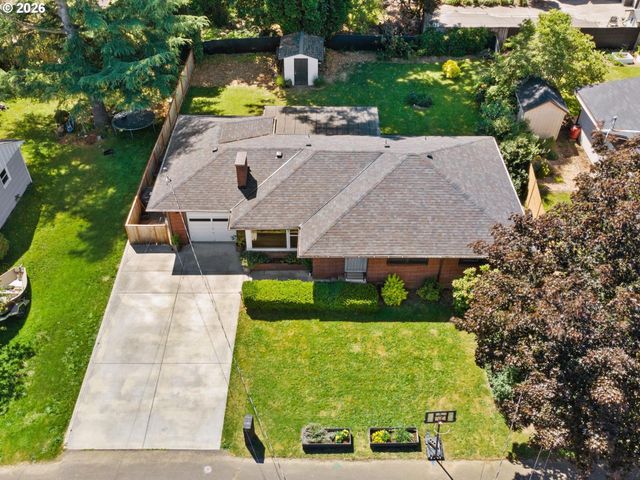 363 9TH St, Washougal, WA 98671