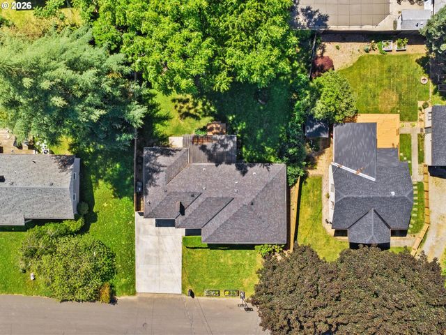 363 9TH St, Washougal, WA 98671