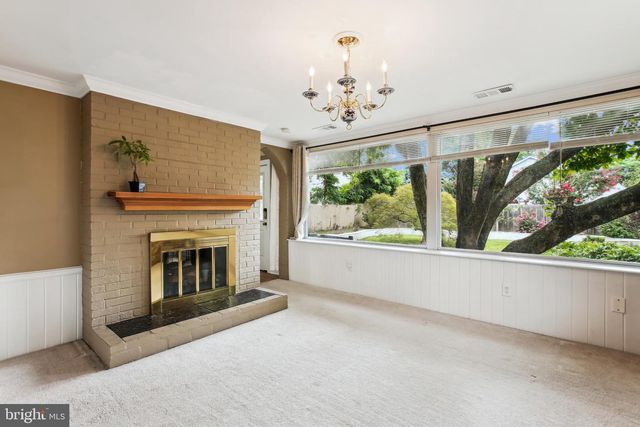 6816 ARLINGTON BLVD, Falls Church, VA 22042