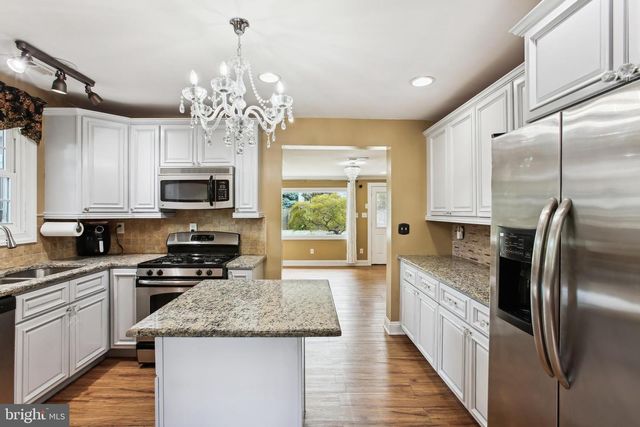 6816 ARLINGTON BLVD, Falls Church, VA 22042
