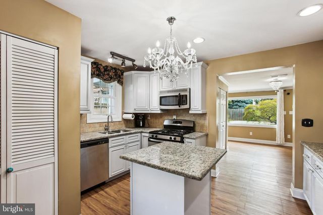 6816 ARLINGTON BLVD, Falls Church, VA 22042
