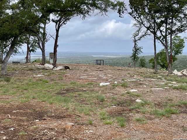 852 Crystal Peak, Fischer, TX 78623