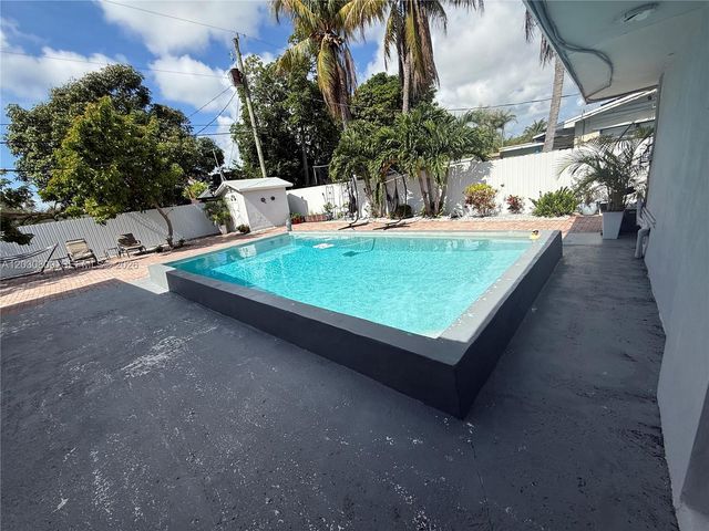 10030 SW 213th Terrace, Cutler Bay, FL 33189