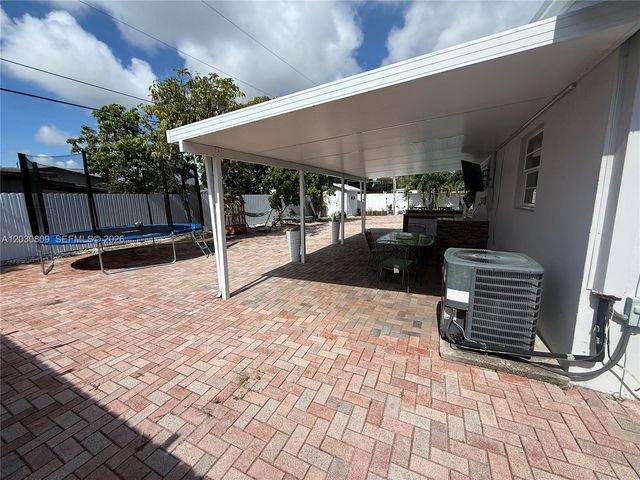 10030 SW 213th Terrace, Cutler Bay, FL 33189