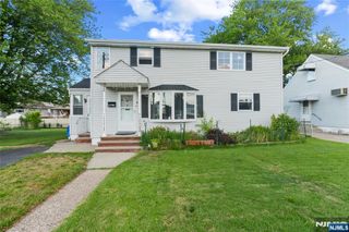 92 Anderson Avenue, Totowa, NJ 07512