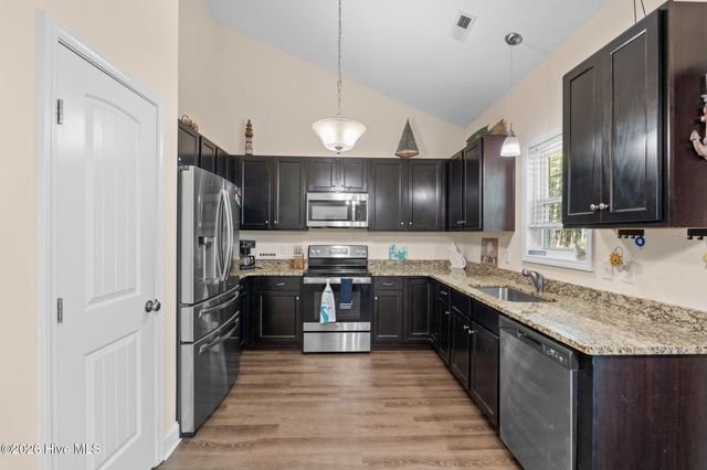 544 Briarwood Drive NW, Calabash, NC 28467