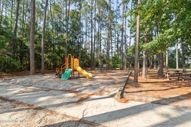 544 Briarwood Drive NW, Calabash, NC 28467